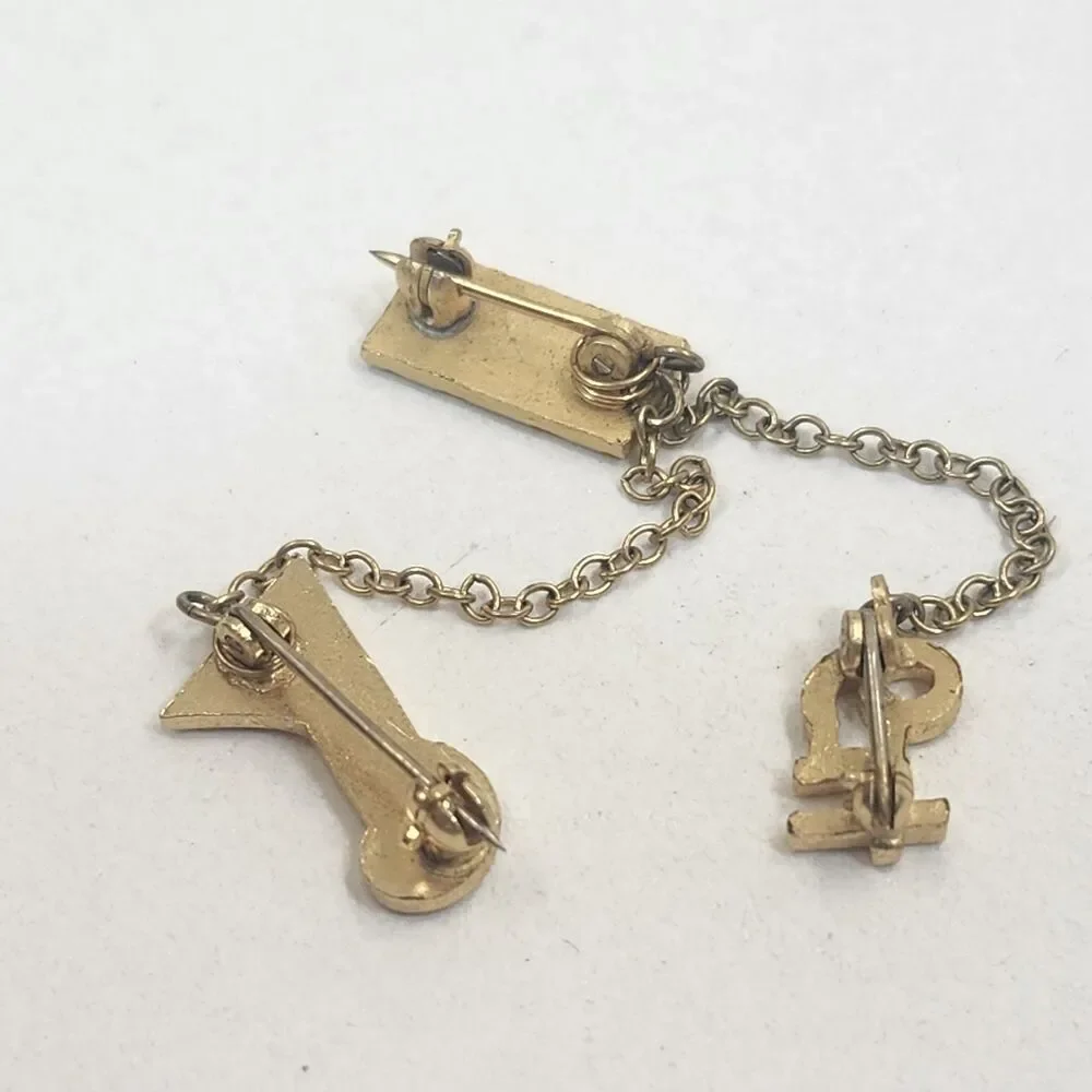 1964 GAA Girls Athletic Association Secretary SEC Pin Chain Year Guard Vintage